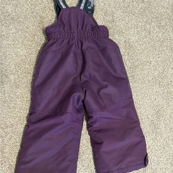 OshKosh B'gosh Purple Kids Snow Bib‎ Overalls Size 24m 2T - Picture 9 of 9